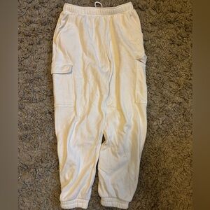 Universal Thread Cream/White Joggers